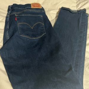 Levi’s 311 shaping Skinny Jean size 32